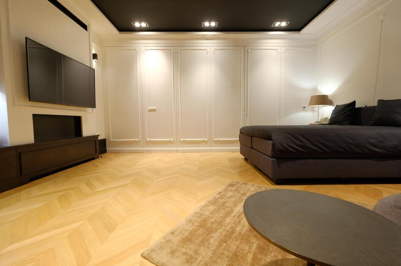 Suite La Duchesse Et Parking Prive Gratuit Mons  Exterior foto
