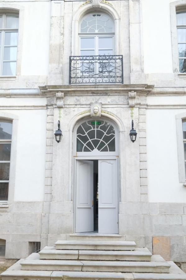 Suite La Duchesse Et Parking Prive Gratuit Mons  Exterior foto